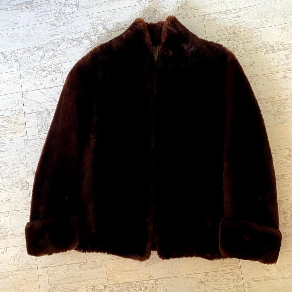 Fur Label Authority Short Hair Beaver Fur Coat